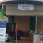 Aneka produk usaha mikro, kecil dan menengah dipajang apik di lapak dalam pameran UMKM Rumah BUMN SME’s Hub di Waterfont City Labuan Bajo. (Dok. Bank BRI) 
