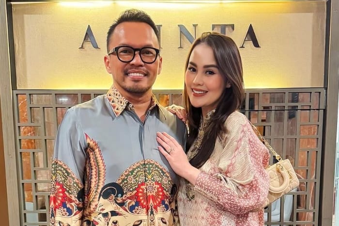 pengusaha properti Faisal Haris bersama isterinya jennifer Dunn. (Instagram.com/@jeje_haris89)