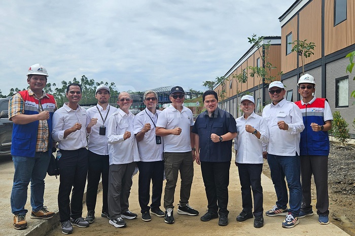 Menteri BUMN, Erick Thohir meninjau kesiapan BUMN dalam pembangunan sarana dan fasilitas (Sarfas) energi di Ibu Kota Nusantara (IKN). Pertamina Boyong 96 Penghargaan di ISRA Award 2024. (Dok. Pertamina.com)