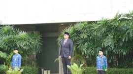 Wakil Menteri Pertanian (Wamentan), Sudaryono saat memimpin upacara Hari Kesaktian Pancasila. (Dok. Kementan)


