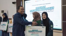 PT Bukit Asam Tbk Berikan Besiswa bagi Putra-putri TNI dan Polri. (Dok. ptba.co.id)

